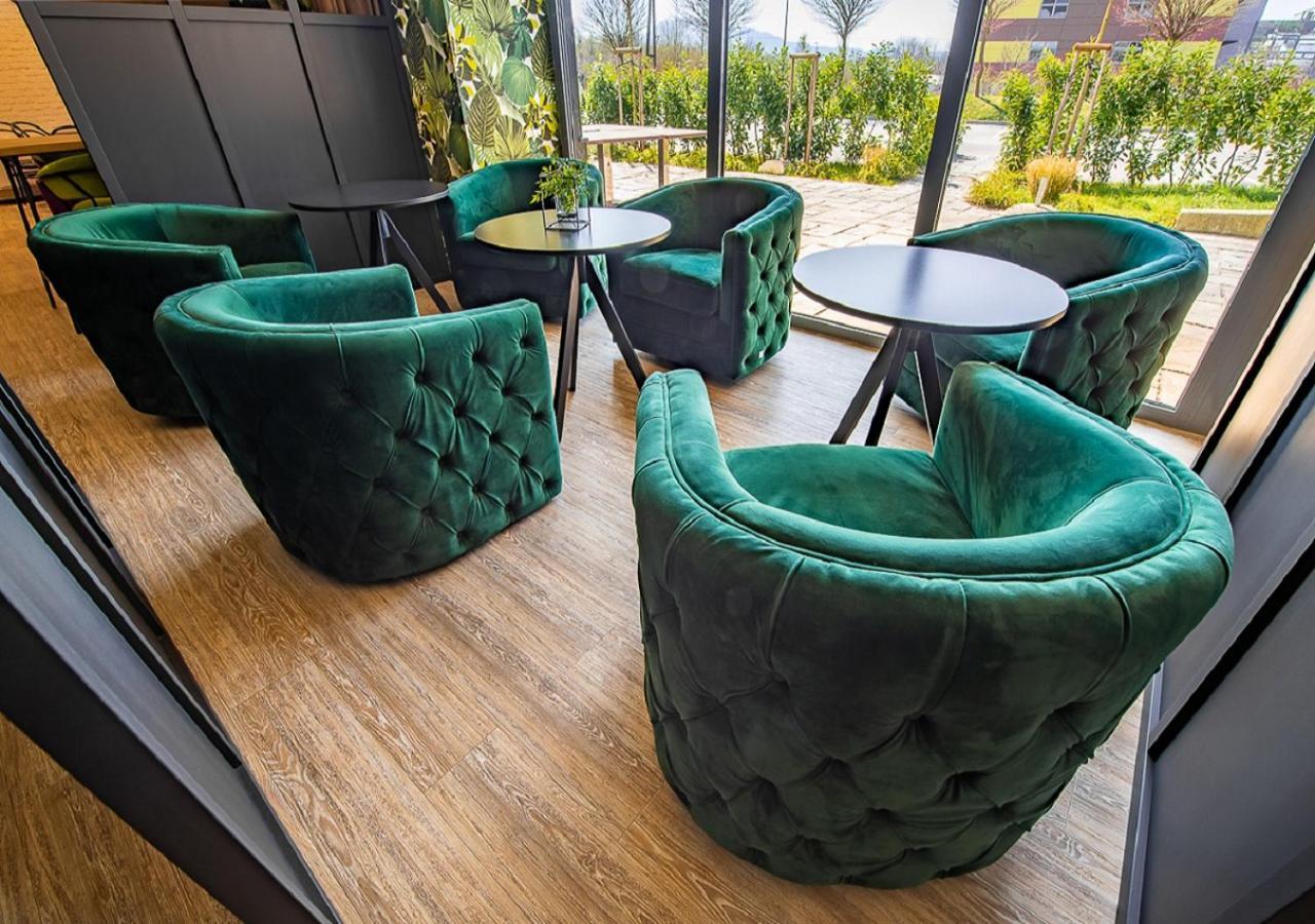 Urban Ring Hotel リュブリャナ エクステリア 写真